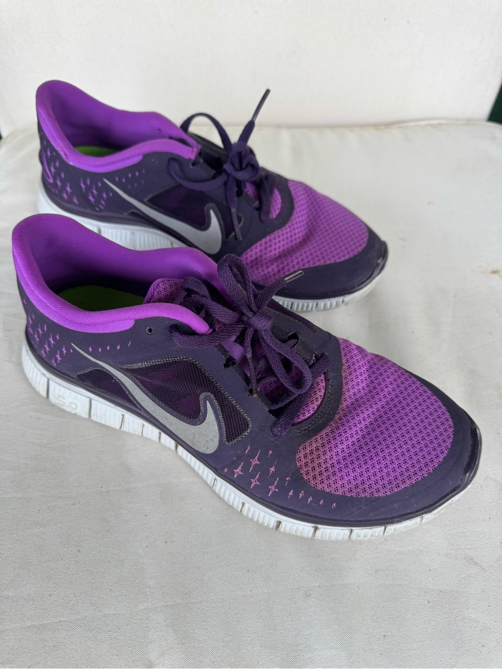 Nike Women's Purple Free Run's-Lightweight Running Shoes